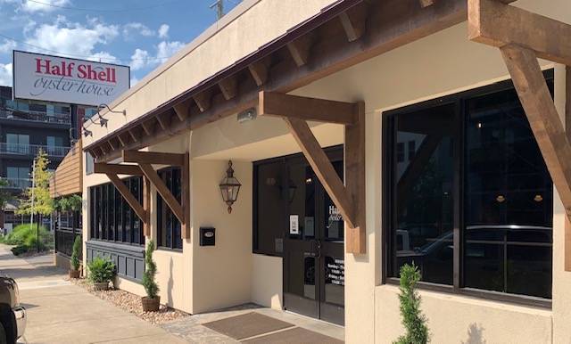 Half Shell Oyster House Birmingham | restaurant | 616 29th St S, Birmingham, AL 35233, USA | 2058828080 OR +1 205-882-8080
