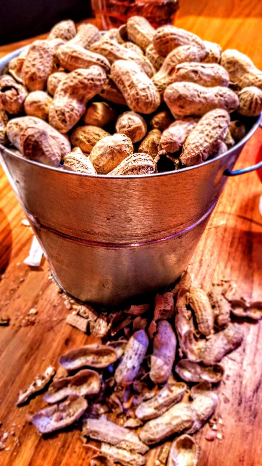 Logans Roadhouse | restaurant | 4740 Valley View Blvd NW, Roanoke, VA 24012, USA | 5402657055 OR +1 540-265-7055