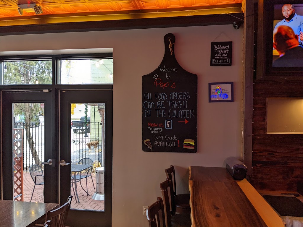 Pops Burger & Pizza House | restaurant | 920 Michigan Ave, Sheboygan, WI 53081, USA | 9204530031 OR +1 920-453-0031