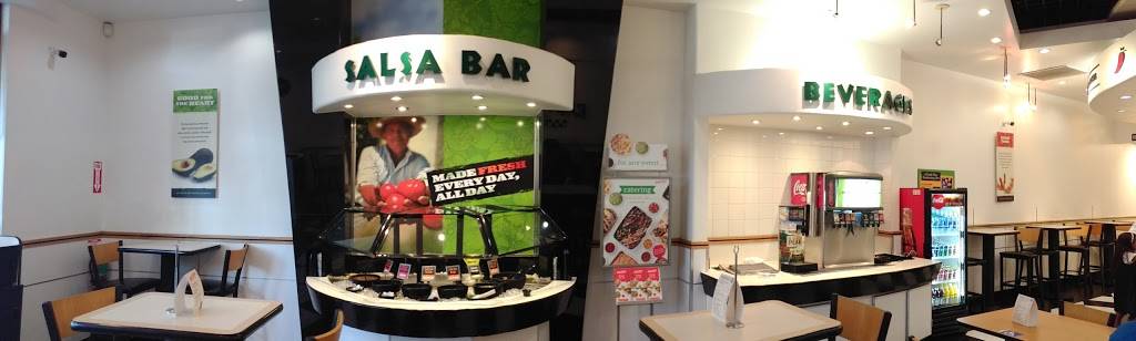 Baja Fresh Mexican Grill | restaurant | 3990 El Camino Real, Palo Alto, CA 94306, USA | 6504248599 OR +1 650-424-8599