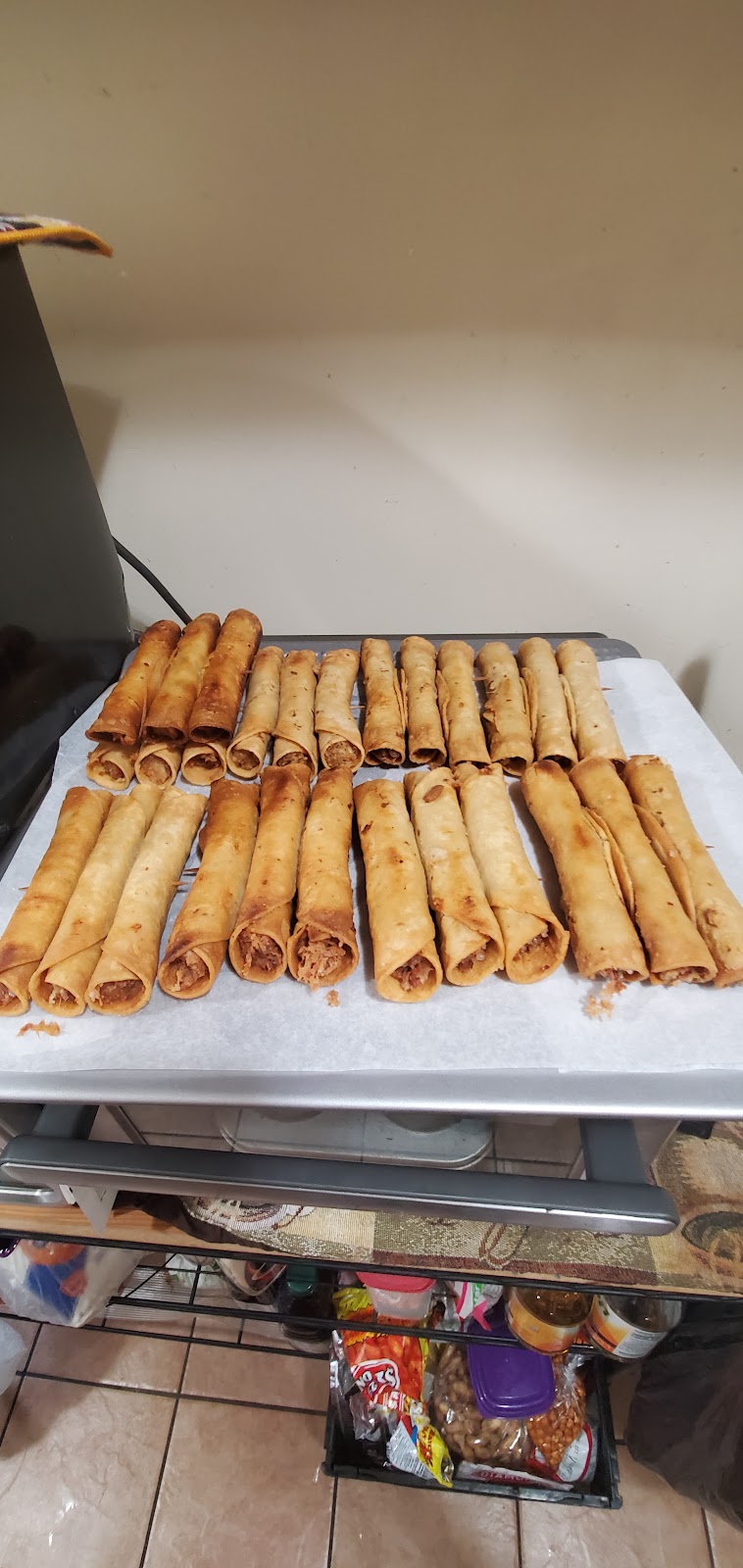 @Cosi915casa | restaurant | 2014 Cambridge St, Los Angeles, CA 90006, USA | 2138412197 OR +1 213-841-2197