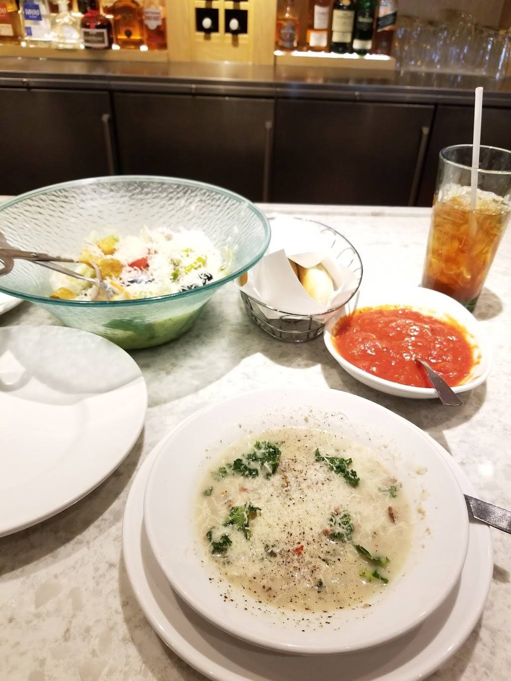 Olive Garden Italian Restaurant | meal takeaway | 1545 E Flamingo Rd, Las Vegas, NV 89119, USA | 7027350082 OR +1 702-735-0082