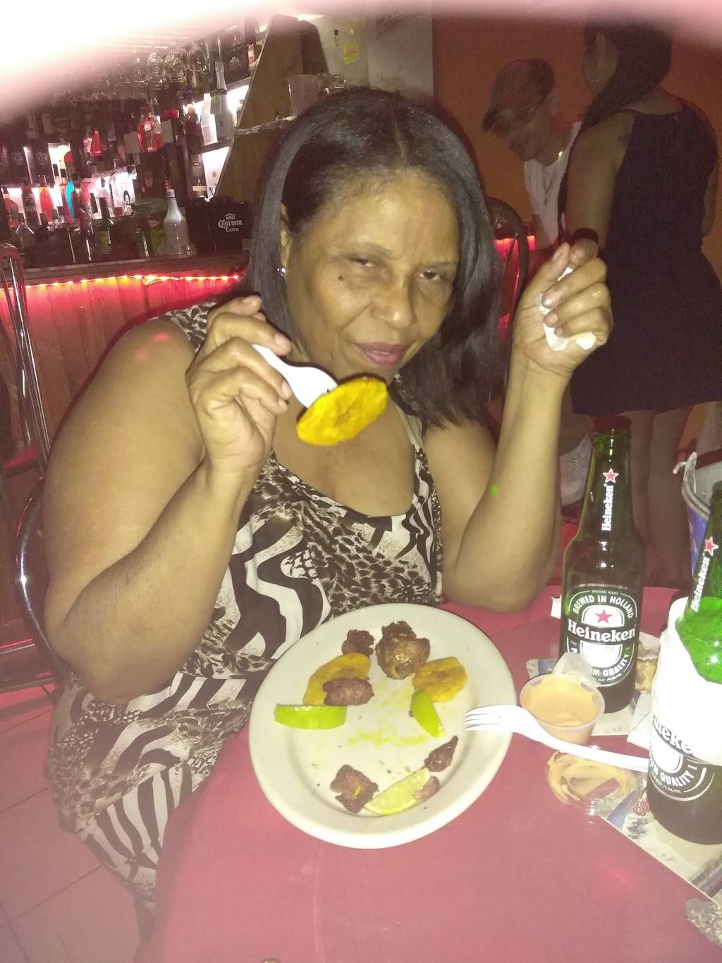 La Moneda | restaurant | 1690 Jerome Ave, Bronx, NY 10453, USA | 7189012787 OR +1 718-901-2787