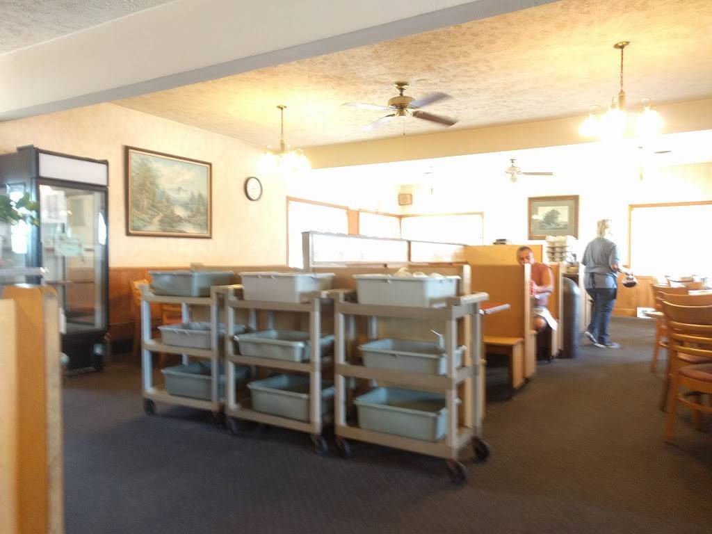 Dons Oasis Restaurant | restaurant | 519 N West Ave, Freeport, IL 61032, USA | 8152339385 OR +1 815-233-9385