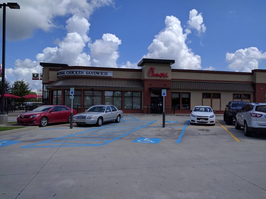 Chick-fil-A | restaurant | 1925 SW Railroad Ave, Hammond, LA 70403, USA | 9853187778 OR +1 985-318-7778
