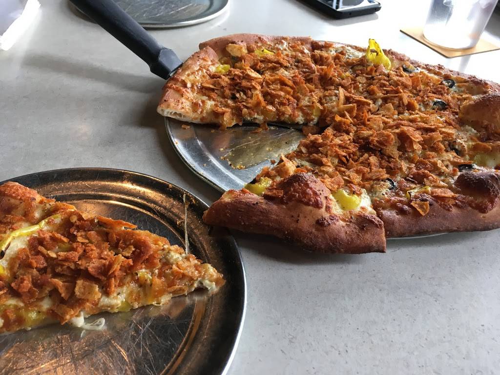 Cincinnatis Good Fellows | restaurant | 7466 Beechmont Ave, Cincinnati, OH 45255, USA | 5134076818 OR +1 513-407-6818