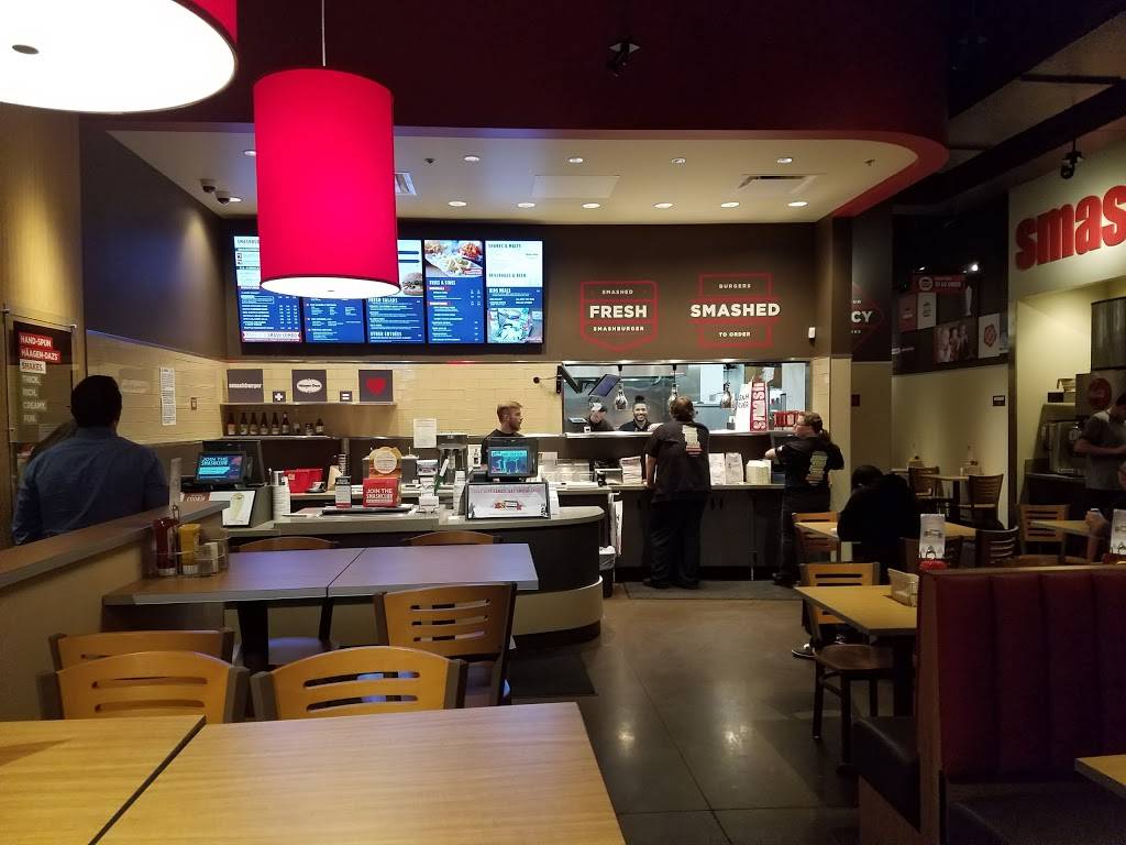 Smashburger | restaurant | 23890 E Smoky Hill Rd #240, Aurora, CO 80016, USA | 7205054606 OR +1 720-505-4606