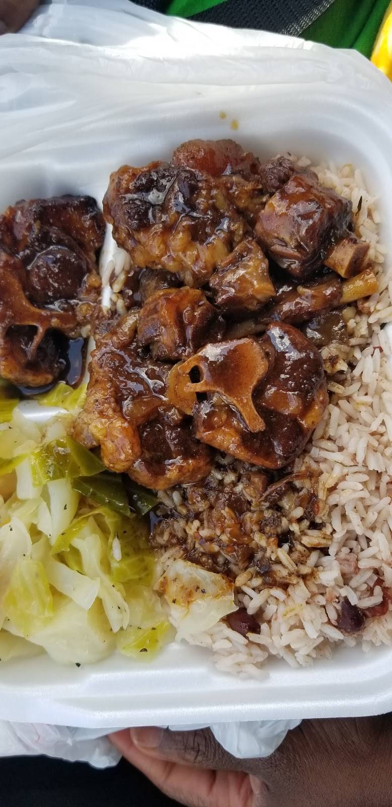 Royal Caribbean Bakery | restaurant | 4859 Memorial Dr # A, Stone Mountain, GA 30083, USA | 4042997714 OR +1 404-299-7714