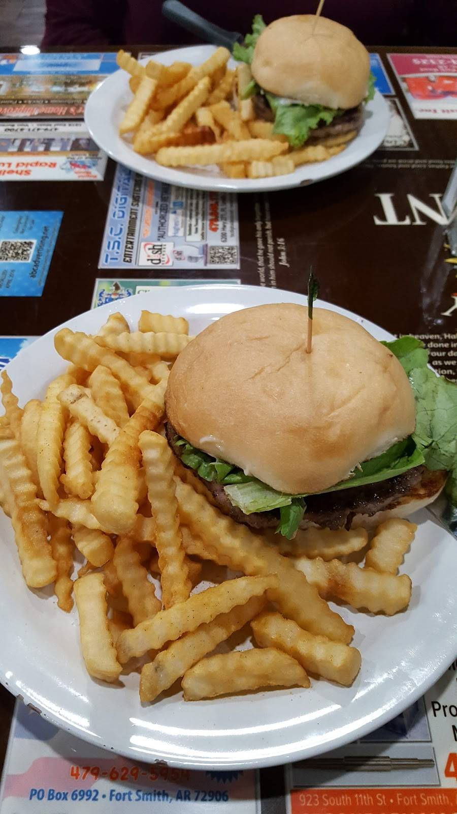 Ds | restaurant | 3200 Alma Hwy, Van Buren, AR 72956, USA | 4794743574 OR +1 479-474-3574