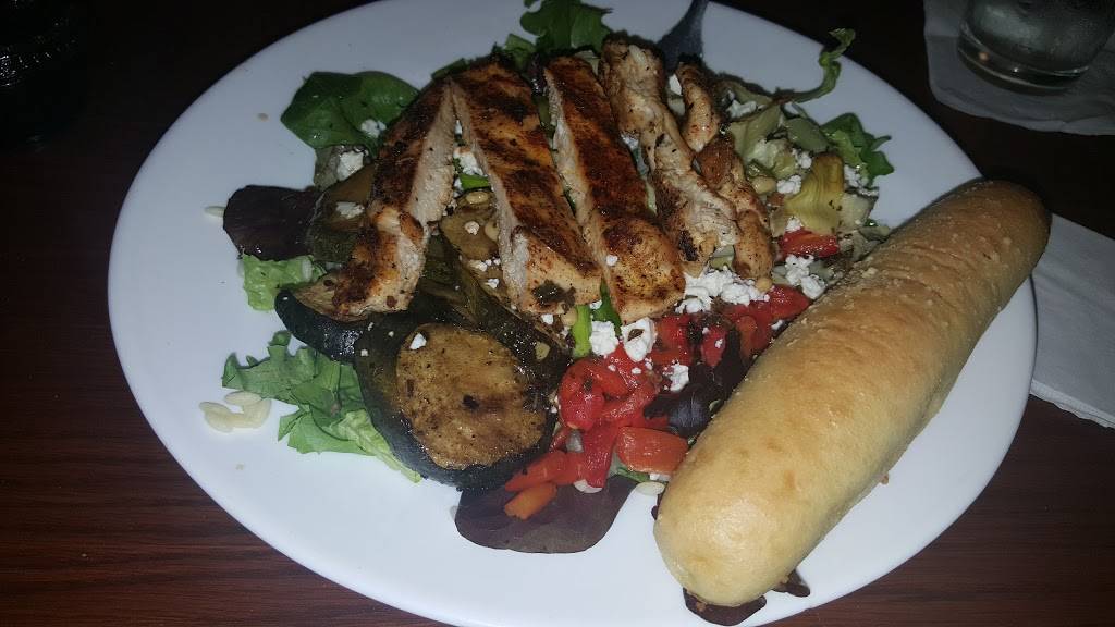 Harolds Inn | restaurant | 2134 Brodhead Rd, Aliquippa, PA 15001, USA | 7243758992 OR +1 724-375-8992