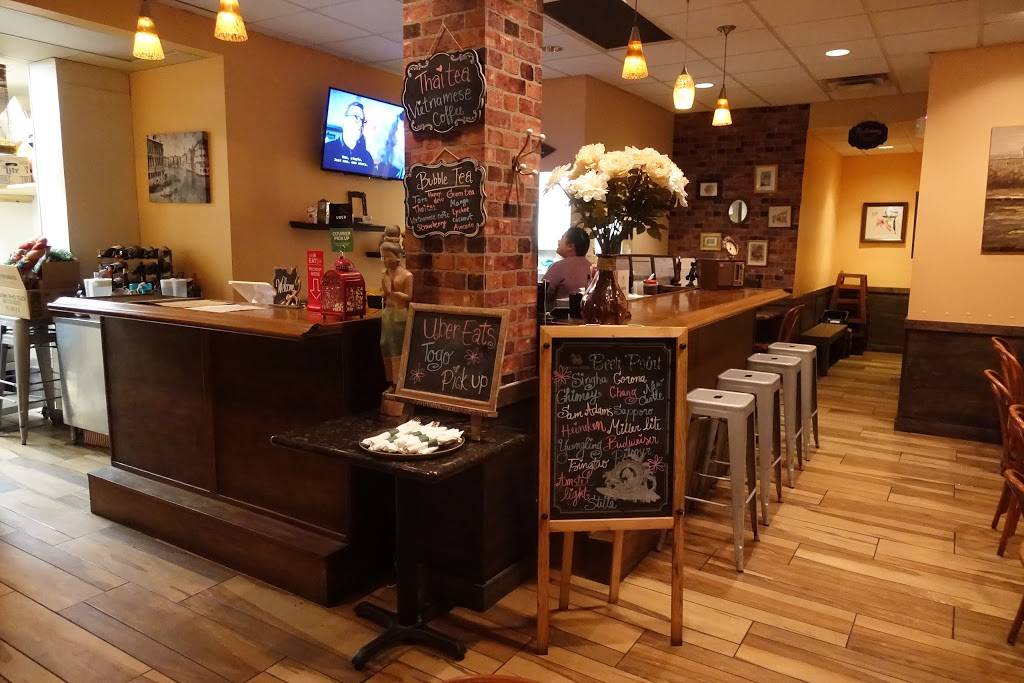 Thai and Pho Bistro | restaurant | 2153 P St NW, Washington, DC 20037, USA | 2025063508 OR +1 202-506-3508