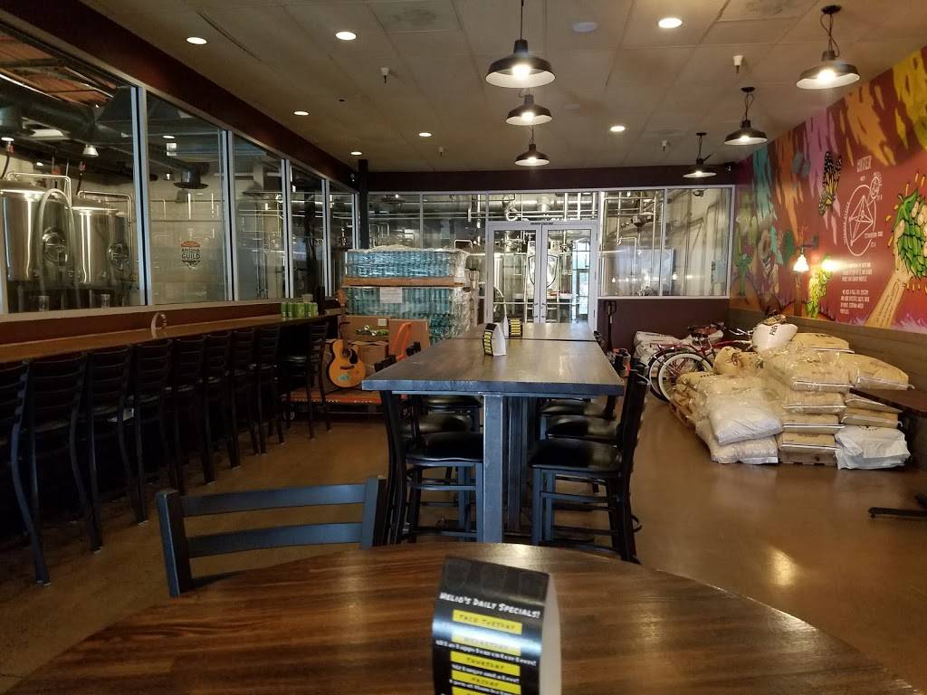 Helio Basin Brewing Company | restaurant | 3935 E Thomas Rd, Phoenix, AZ 85018, USA | 6023543525 OR +1 602-354-3525