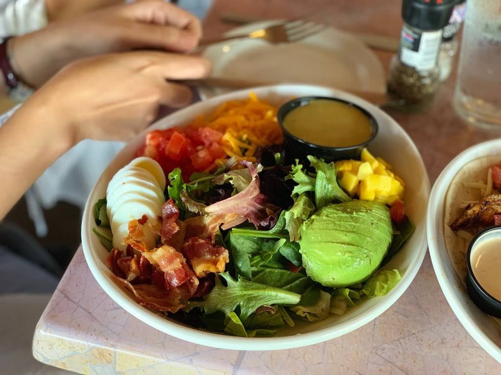 River Rocks | restaurant | 6485 south, US-1, Rockledge, FL 32955, USA | 3217577200 OR +1 321-757-7200