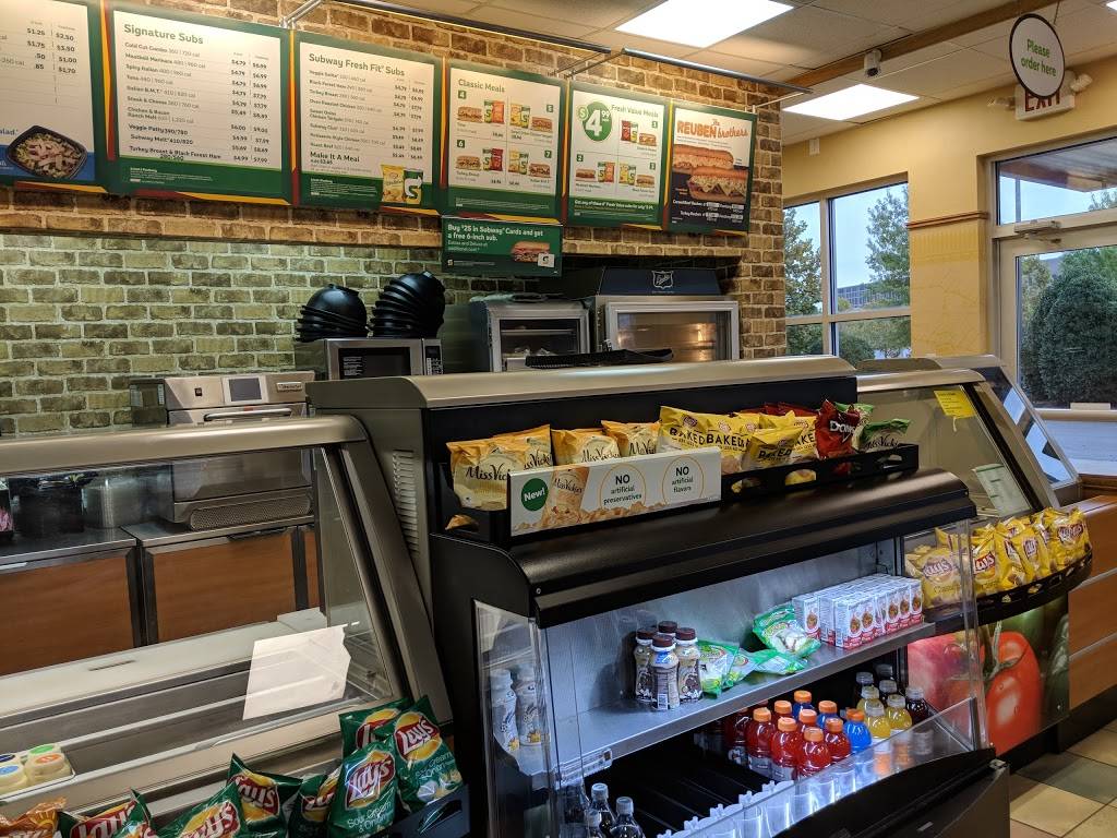 Subway Restaurants | restaurant | 2120 Rosa L Parks Blvd, Nashville, TN 37228, USA | 6152544455 OR +1 615-254-4455