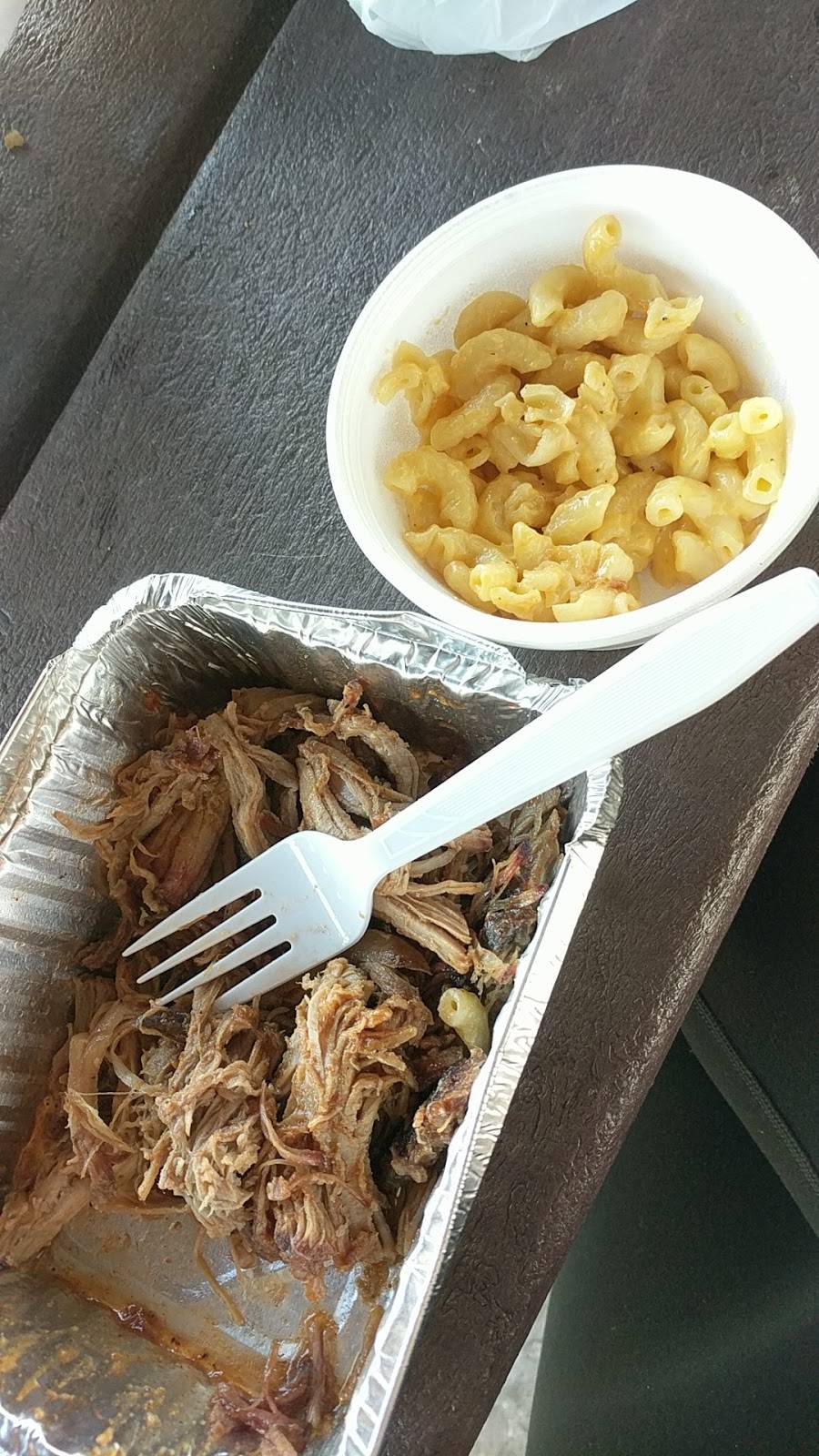 Curries Smokin Hot BBQ | restaurant | 4371 Veronica S Shoemaker Blvd, Fort Myers, FL 33916, USA | 2396912099 OR +1 239-691-2099