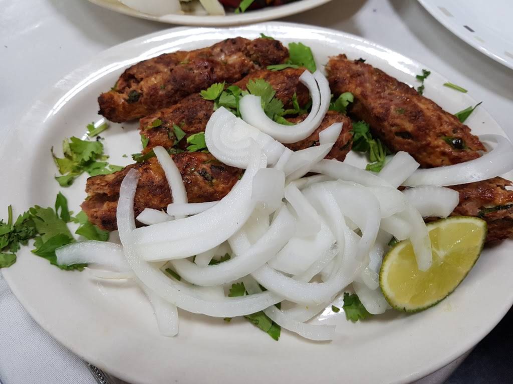 Naan On Devon | restaurant | 2241 W Devon Ave, Chicago, IL 60659, USA | 7732627676 OR +1 773-262-7676