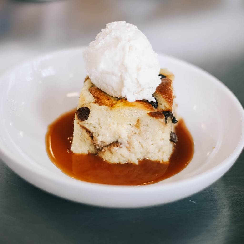 Bottle & Bond Kitchen and Bar at the Bardstown Bourbon Company | restaurant | 1500 Parkway Dr, Bardstown, KY 40004, USA | 5022526331 OR +1 502-252-6331