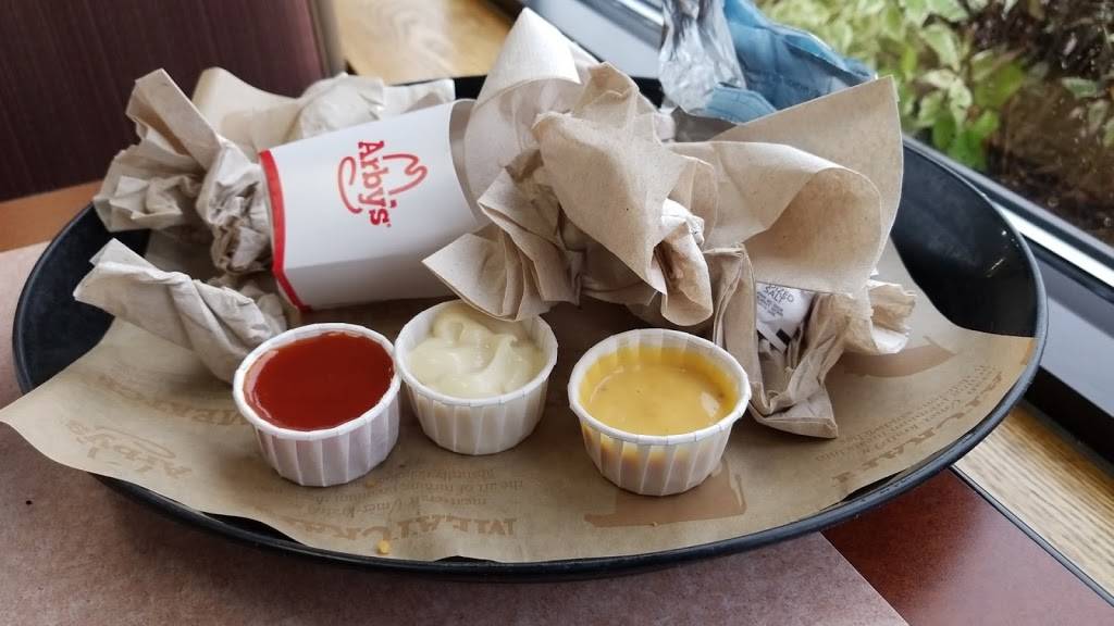 Arbys | restaurant | 12400 Lake Blvd, Lindstrom, MN 55045, USA | 6512571500 OR +1 651-257-1500