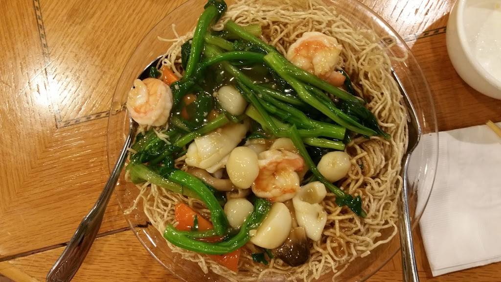 Đông Hải Restaurant | restaurant | 3575 W Walnut St, Garland, TX 75042, USA | 2147030026 OR +1 214-703-0026