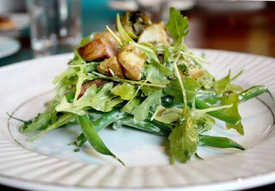 The Table | restaurant | 21 E 5th Ave #101, Columbus, OH 43201, USA | 6142914555 OR +1 614-291-4555