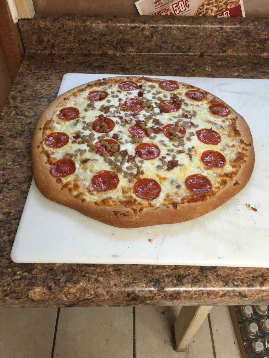 Samia Pizza | meal takeaway | 2977 W 5th Ave, Gary, IN 46404, USA | 2199771685 OR +1 219-977-1685