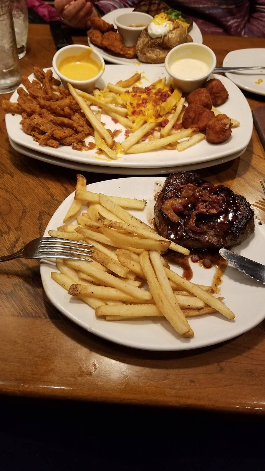 Outback Steakhouse | restaurant | 230 Lake Dr E, Cherry Hill, NJ 08002, USA | 8564821350 OR +1 856-482-1350