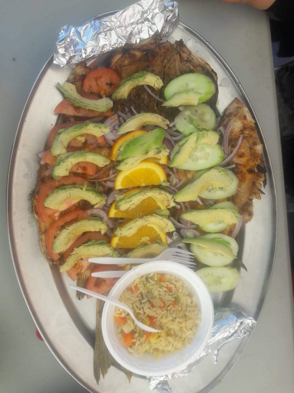 Mariscos El Rey Estilo Nayarit | restaurant | 7500 S Broadway, Los Angeles, CA 90003, USA | 3233361884 OR +1 323-336-1884