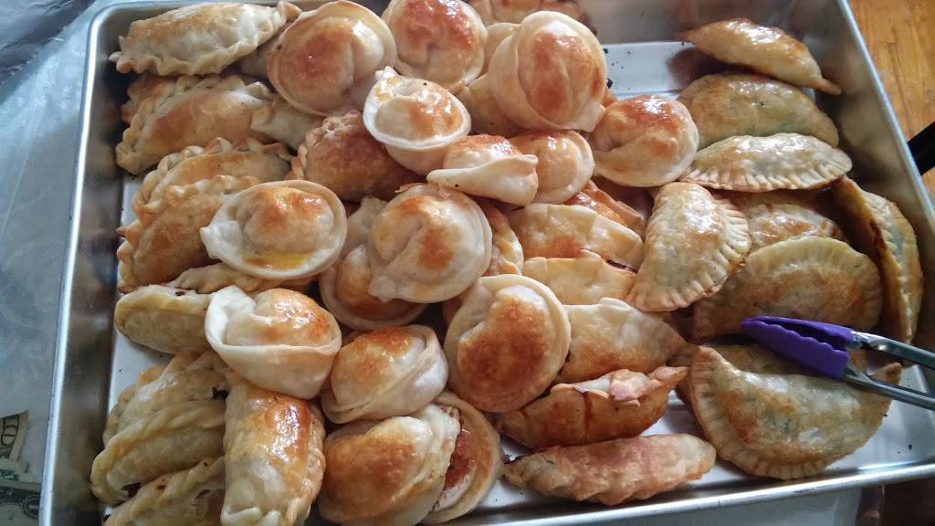 La Mateada Dulce | restaurant | 909 E Lake St, Aurora, IL 60506, USA | 3312622508 OR +1 331-262-2508