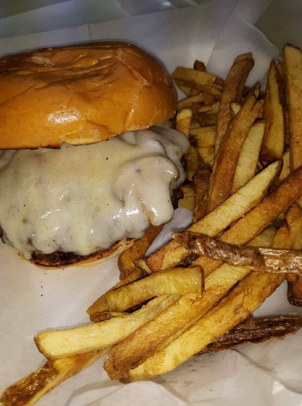 Forks & Knives | restaurant | 1712 5th Ave, Arnold, PA 15068, USA | 7242125100 OR +1 724-212-5100