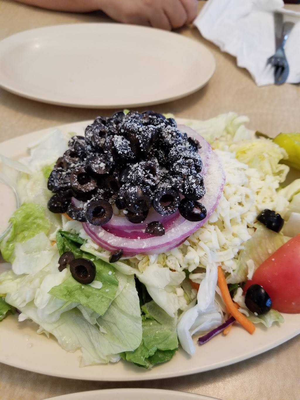 Cecil Whittakers Pizzeria | meal takeaway | 9040 Gravois Rd, St. Louis, MO 63123, USA | 3145442900 OR +1 314-544-2900