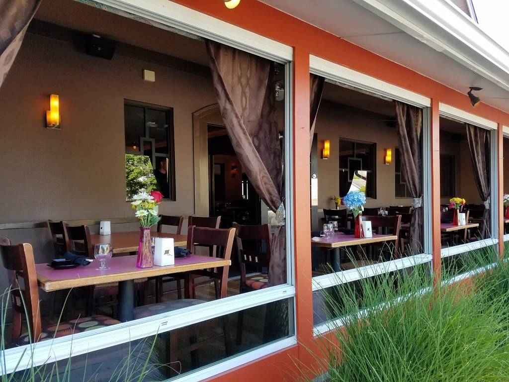 Stingray Sushi Bar + Asian Grill | restaurant | 59 Lake Ave, Rehoboth Beach, DE 19971, USA | 3022276476 OR +1 302-227-6476