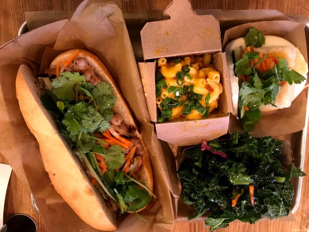 Banh Mi Station | restaurant | Dallas, TX 75208, USA | 9726299908 OR +1 972-629-9908