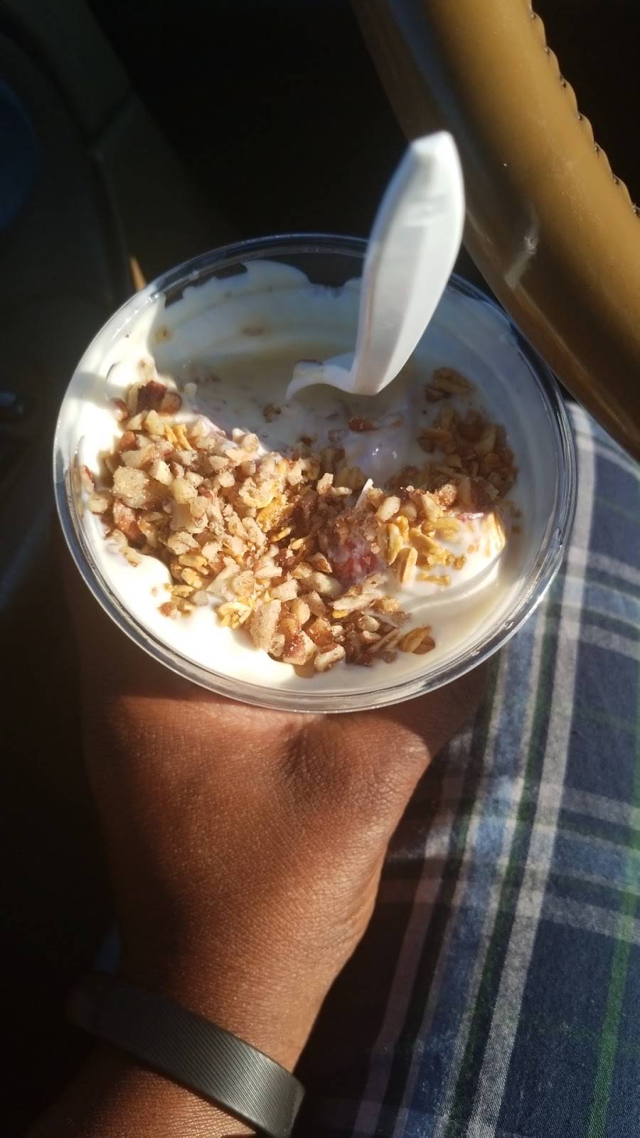 La Tapatia Paleteria Y Fruteria | meal takeaway | 1000 E Abram St, Arlington, TX 76010, USA | 6823306040 OR +1 682-330-6040