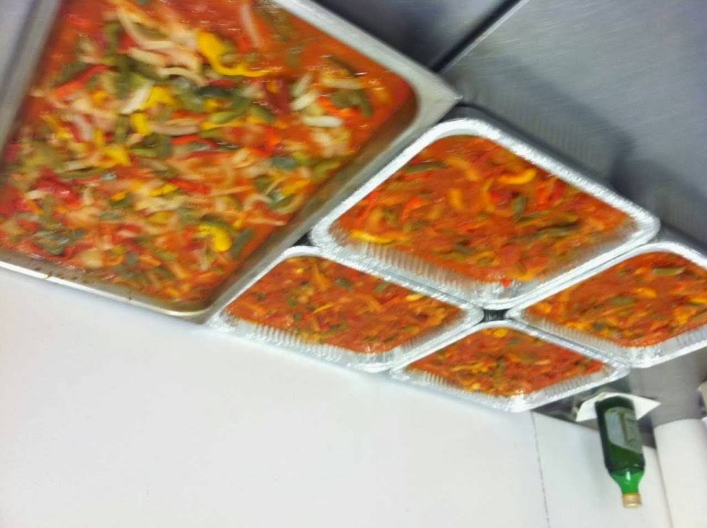 Riccis Italian Sausage | restaurant | 500 Pine Hollow Rd, McKees Rocks, PA 15136, USA | 4123319531 OR +1 412-331-9531