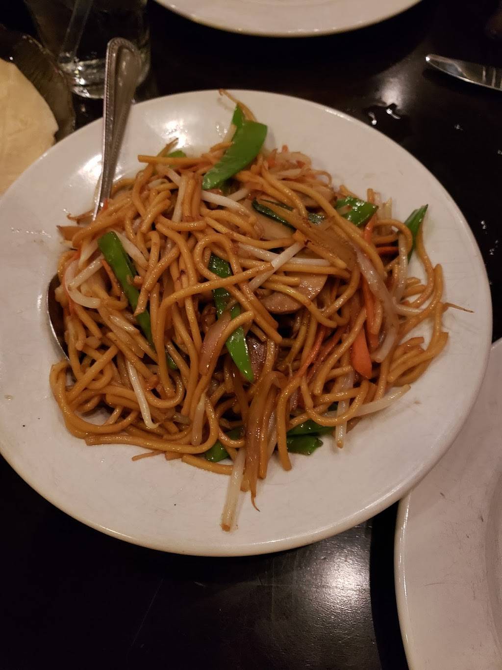 Rays New Garden | night club | 40 Chestnut Pl, Needham, MA 02492, USA | 7814491450 OR +1 781-449-1450