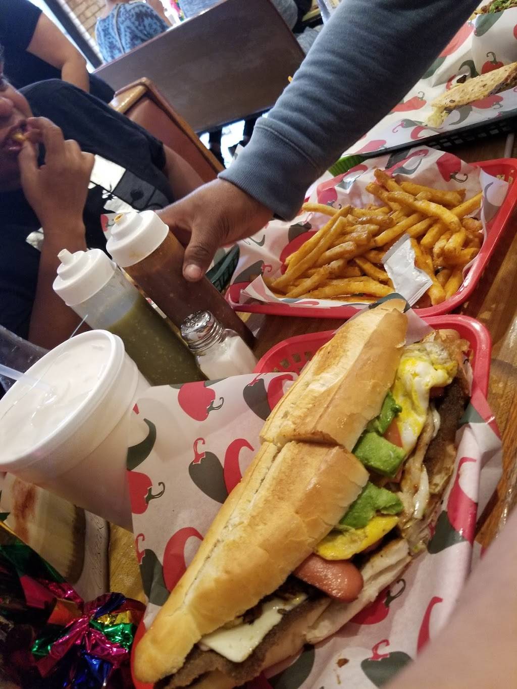 Doña Torta Chilanga | restaurant | 2152 W Cermak Rd, Chicago, IL 60608, USA | 7739273497 OR +1 773-927-3497