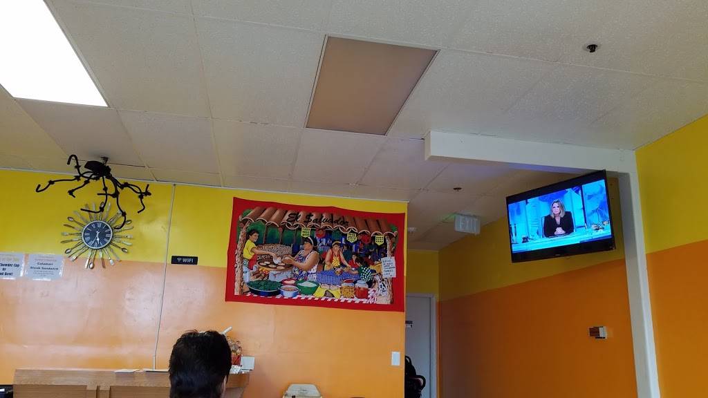 Evelyns Restaurant | restaurant | 250 Reservation Rd suite b, Marina, CA 93933, USA | 8316417514 OR +1 831-641-7514