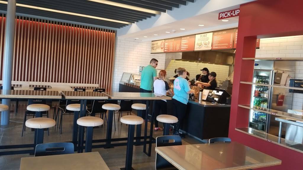 Chipotle Mexican Grill | restaurant | 197 N Parker St, Olathe, KS 66061, USA | 9137804326 OR +1 913-780-4326