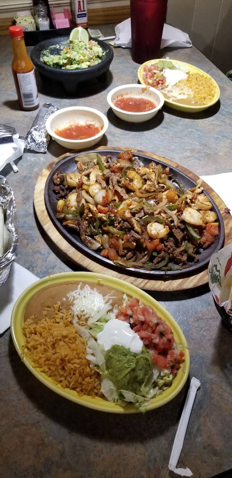 El Tapatio of Dexter | restaurant | 1612 W Business U.S. 60, Dexter, MO 63841, USA | 5736248662 OR +1 573-624-8662
