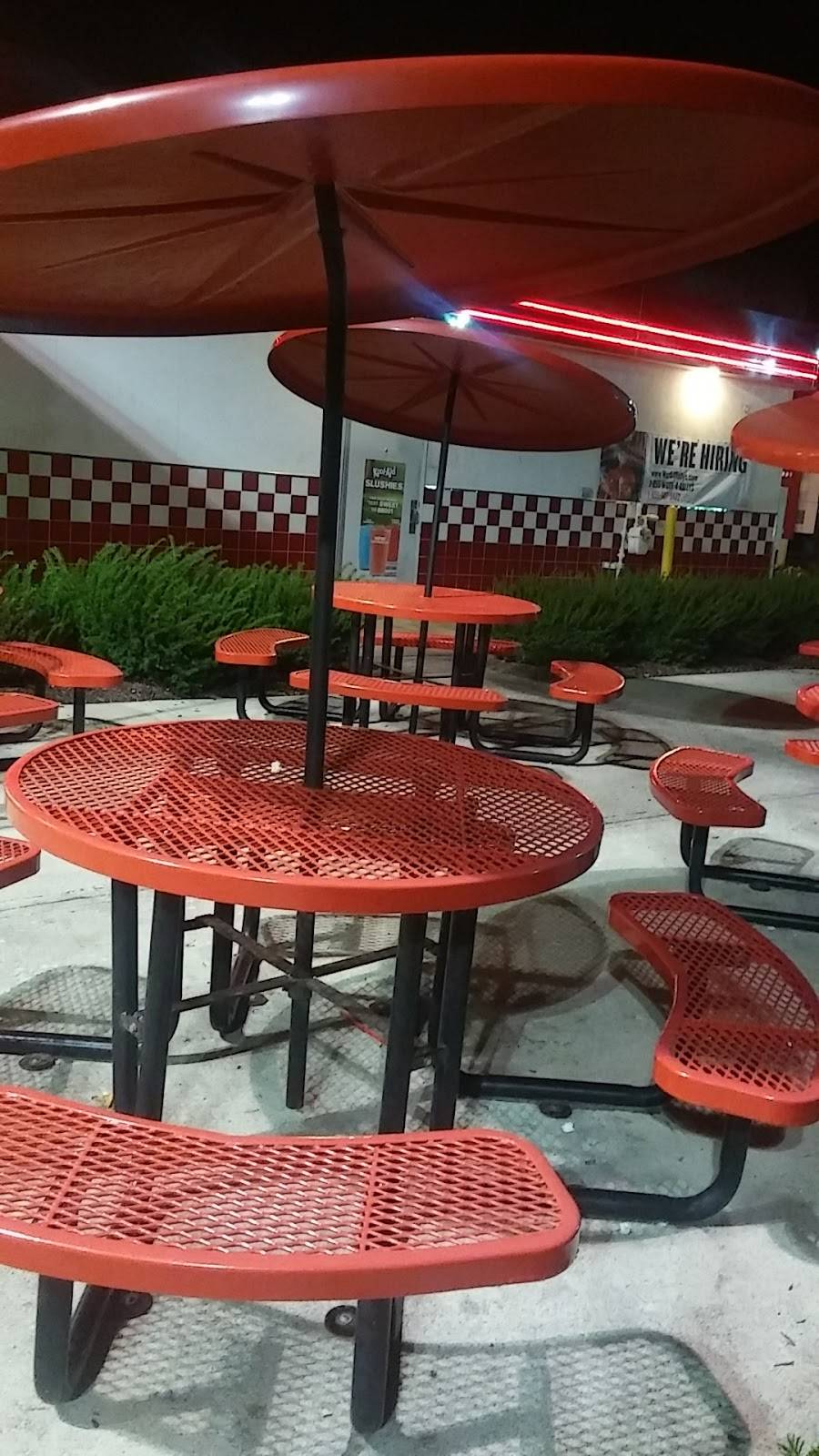 Rallys | restaurant | 946 N 21st St, Newark, OH 43055, USA | 7402210947 OR +1 740-221-0947