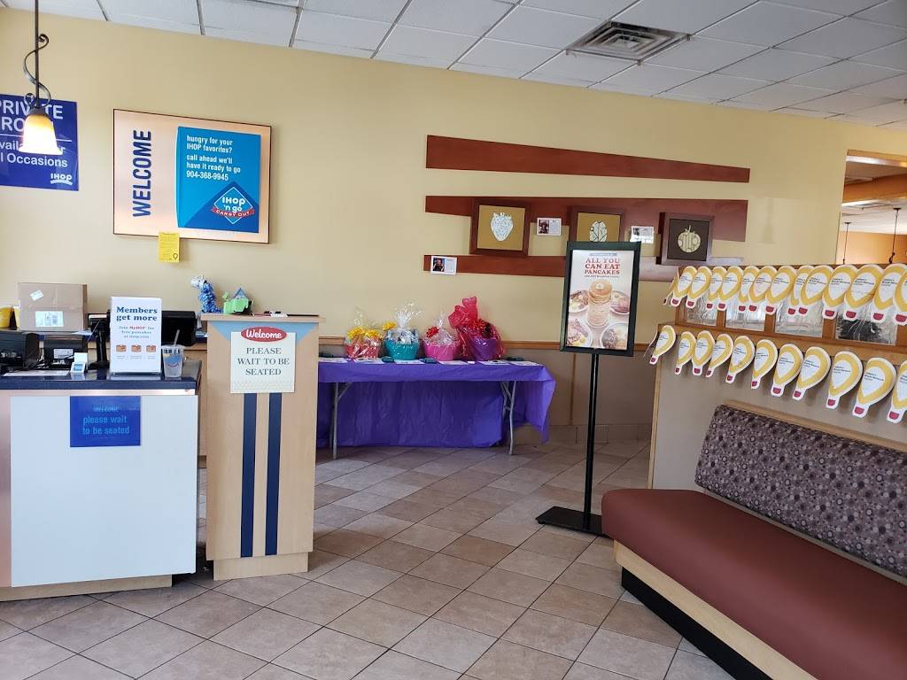 IHOP | bakery | 1350 S Walnut St, Starke, FL 32091, USA | 9043689945 OR +1 904-368-9945