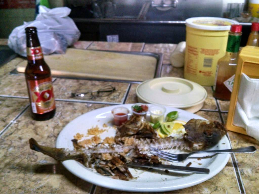 Cocktelería Mazatlán | restaurant | Diez entre Miramar y, Av Riveroll 725, Zona Centro, 22800 Ensenada, B.C., Mexico | 016461787518 OR +52 646 178 7518