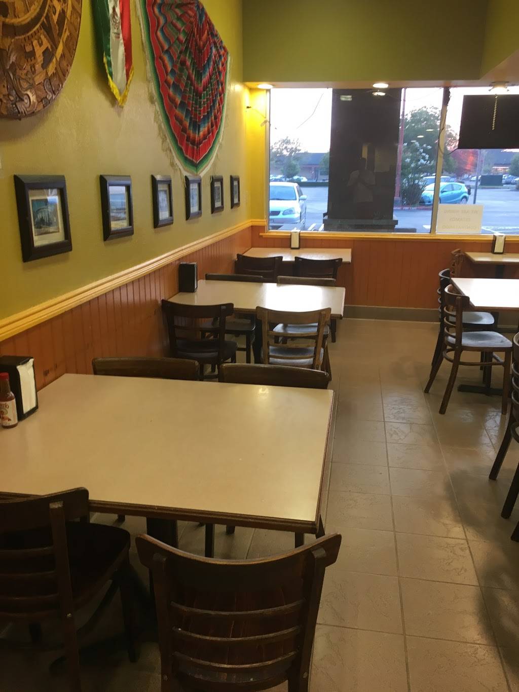 Taqueria El Tapatio | restaurant | 6364 Commerce Blvd, Rohnert Park, CA 94928, USA | 7075862826 OR +1 707-586-2826