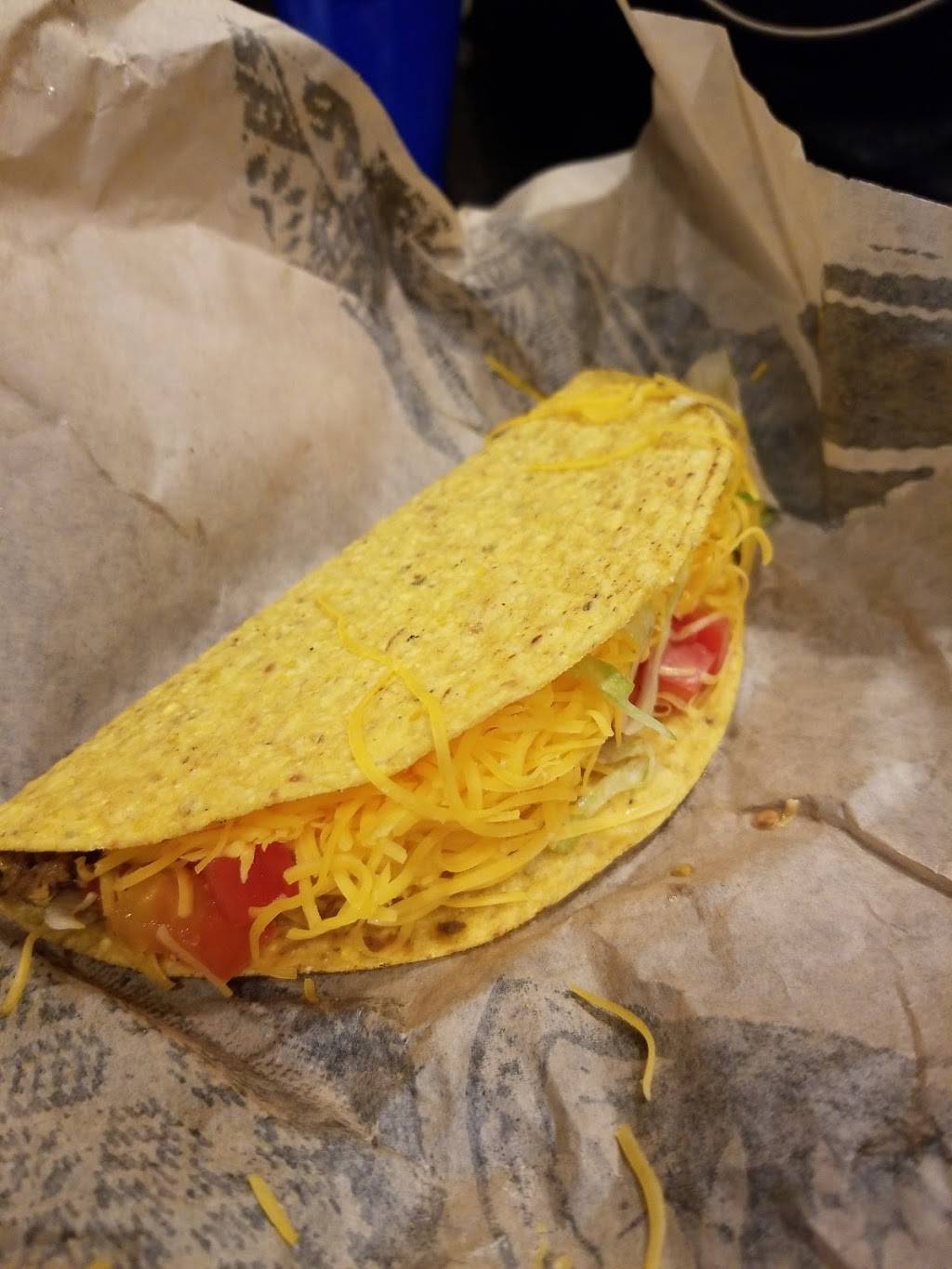 Del Taco | meal takeaway | 19701 Esperanza Rd, Yorba Linda, CA 92886, USA | 7147798208 OR +1 714-779-8208