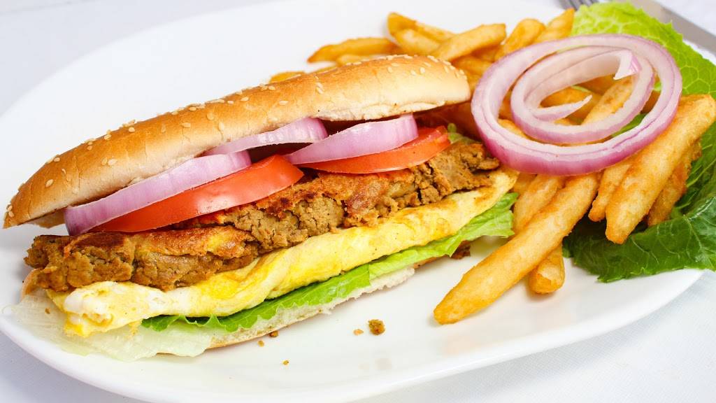 Fritou Chicken Mississauga-Halal | restaurant | 5-3021 Argentia Rd, Mississauga, ON L5N 8P7, Canada | 9058246666 OR +1 905-824-6666