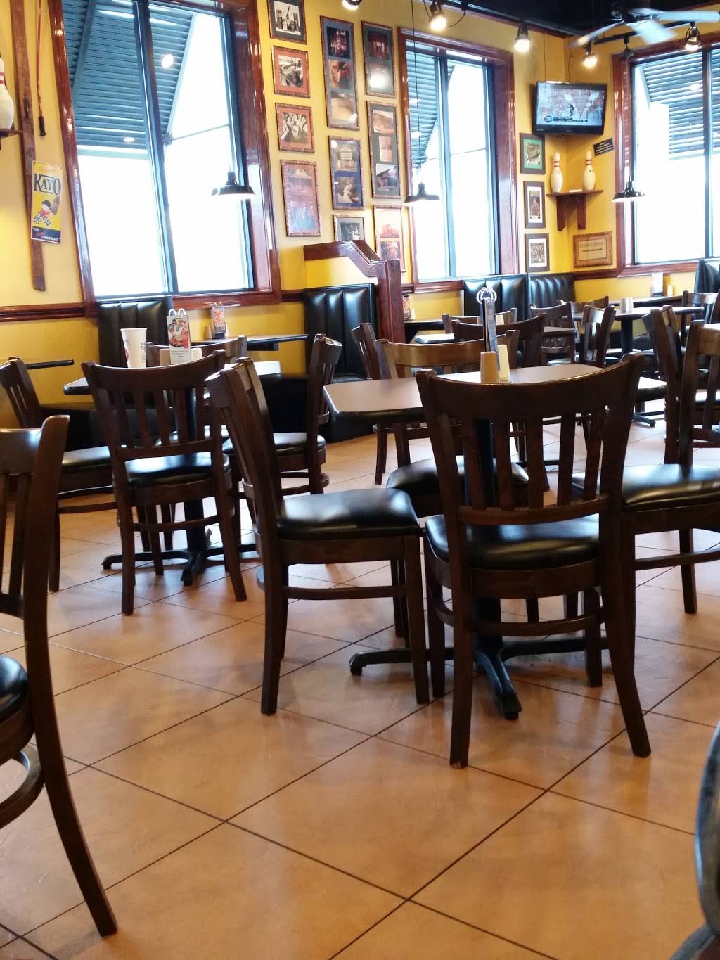 Zaxbys Chicken Fingers & Buffalo Wings | restaurant | 1900 N Jackson St, Tullahoma, TN 37388, USA | 9314619640 OR +1 931-461-9640