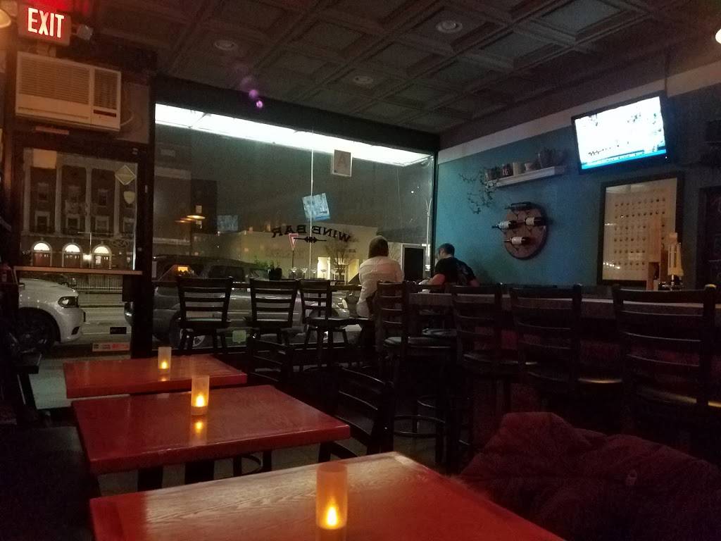 Keuka Kafe a Wine Bar | restaurant | 112-04 Queens Blvd, Forest Hills, NY 11375, USA | 7188801478 OR +1 718-880-1478