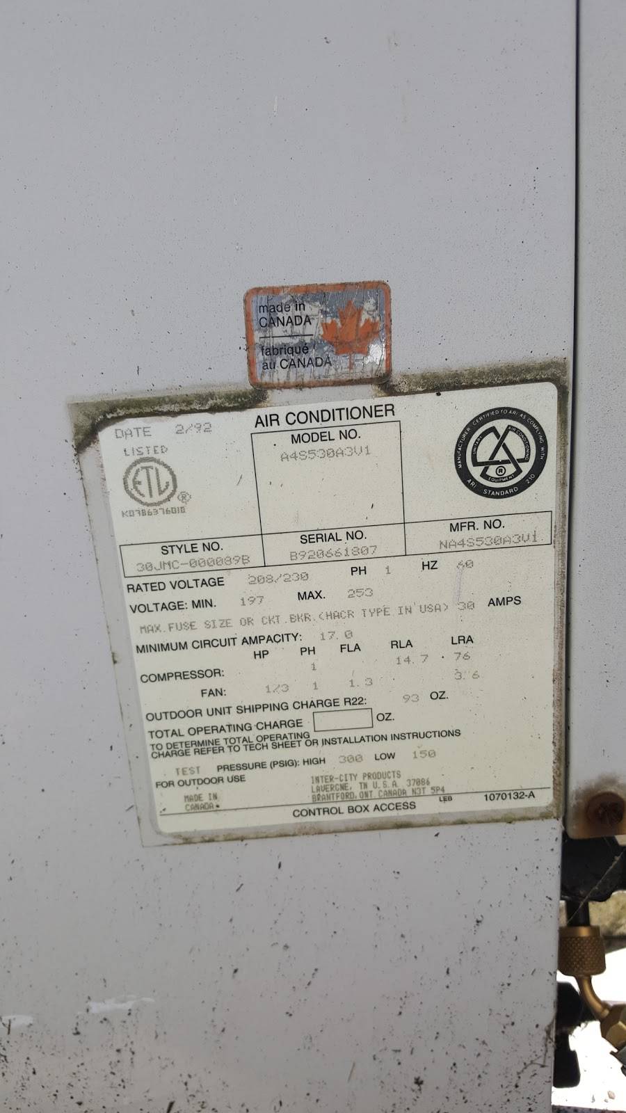 Champions Grill Room | restaurant | 3900 Westerville Rd, Columbus, OH 43224, USA | 6144189440 OR +1 614-418-9440