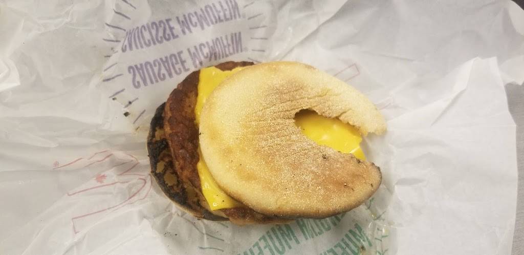 McDonalds | cafe | 670 Eglinton Ave W, Mississauga, ON L5R 3V2, Canada | 9055025939 OR +1 905-502-5939