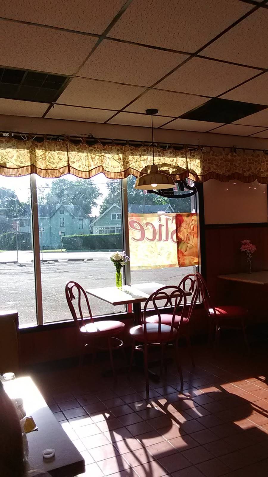 Me-Mas Pizzeria | restaurant | 286 Conklin Ave, Binghamton, NY 13903, USA | 6072175934 OR +1 607-217-5934